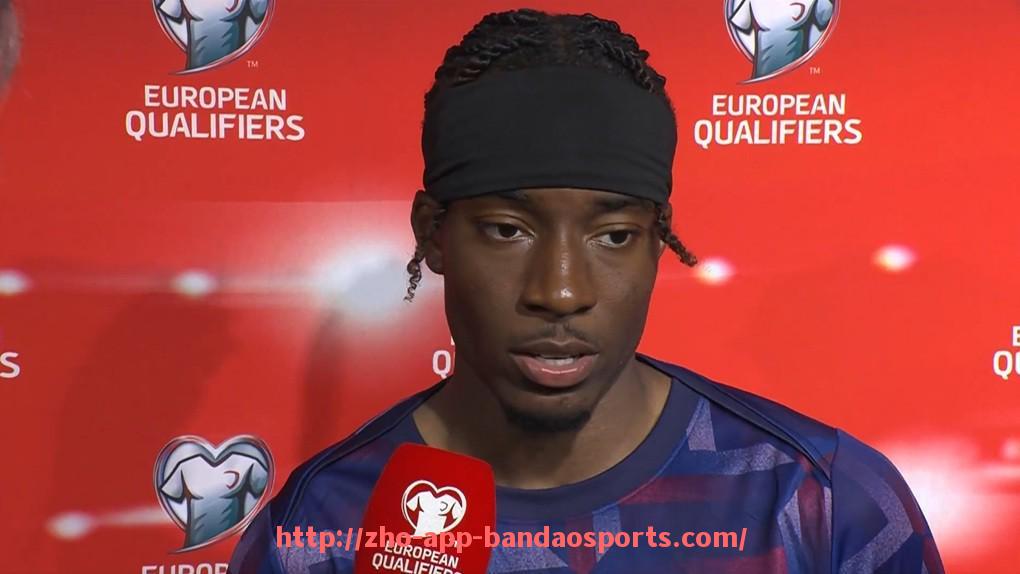 半岛体育app-英超战术大脑的身高密码：20位主教练海拔对比研究