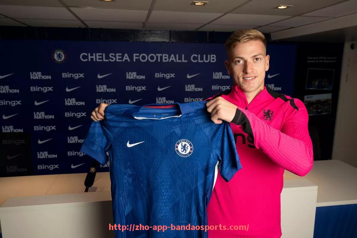 半岛体育app-中国CBA篮球联赛是否同步直播足球相关内容?